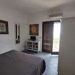La Rosa Sul Mare Apart Otel Siraküza