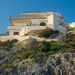 Apart Otel La Rosa Sul Mare Siraküza