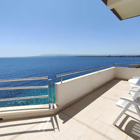 Lägenhetshotell La Rosa Sul Mare 4*