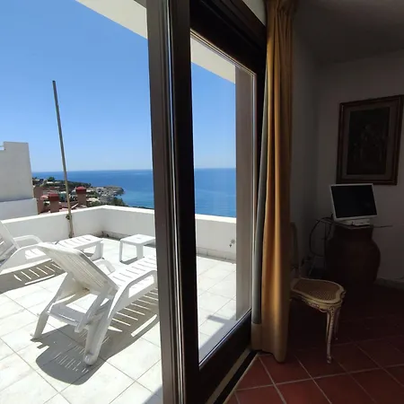 Lägenhetshotell La Rosa Sul Mare