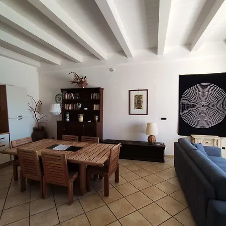 Lägenhetshotell La Rosa Sul Mare 4*
