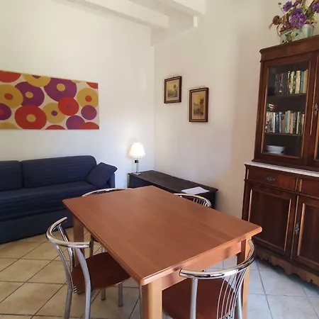 Lägenhetshotell La Rosa Sul Mare 4*