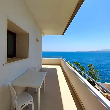La Rosa Sul Mare 4*