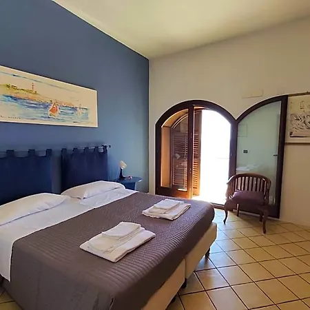 Lägenhetshotell La Rosa Sul Mare