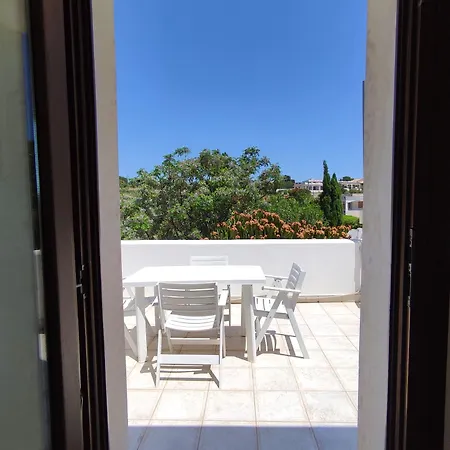 La Rosa Sul Mare Aparthotel 4*
