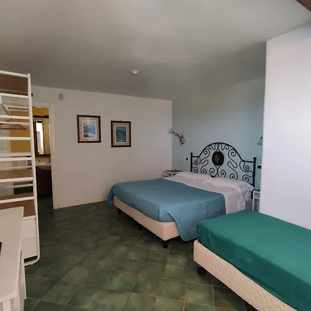 La Rosa Sul Mare 4*
