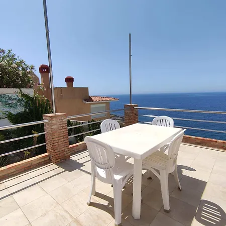 Aparthotel La Rosa Sul Mare 4*