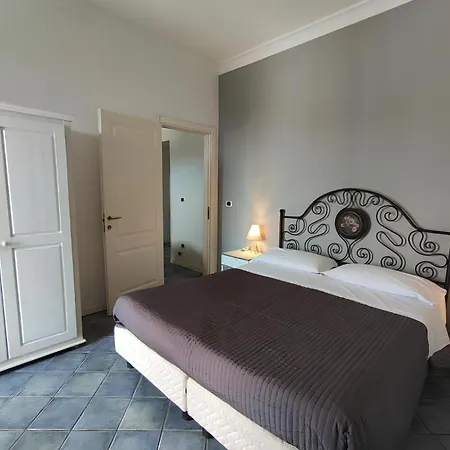 Aparthotel La Rosa Sul Mare Syrakus