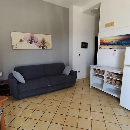 Aparthotel La Rosa Sul Mare 4*