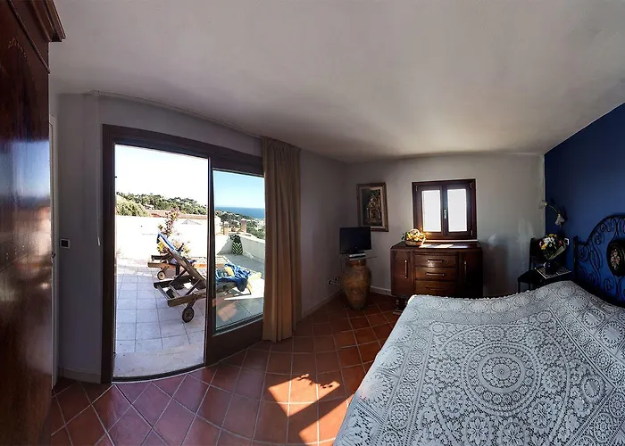 La Rosa Sul Mare 4*